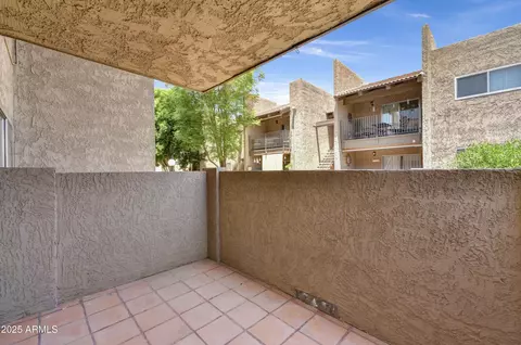 Exterior - 5525 E Thomas Rd #N1, Phoenix, AZ 85018 photo 1 of 5