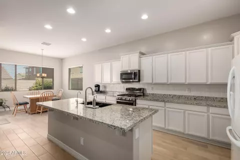 2456 E Lindrick Dr, Gilbert, AZ 85298 photo 10