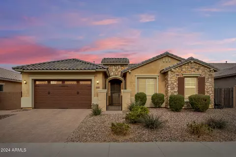 2456 E Lindrick Dr, Gilbert, AZ 85298