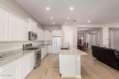 2456 E Lindrick Dr, Gilbert, AZ 85298 photo 11