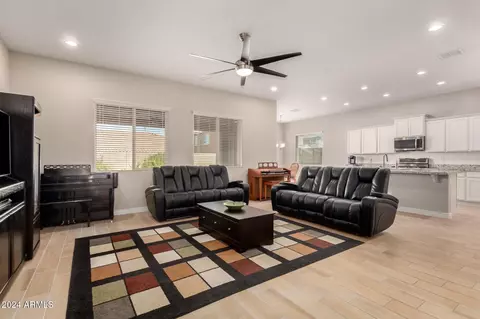 2456 E Lindrick Dr, Gilbert, AZ 85298 photo 8