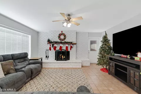 2456 E Vista Dr, Phoenix, AZ 85032 photo 16