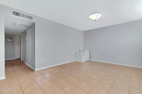 2456 E Vista Dr, Phoenix, AZ 85032 photo 6