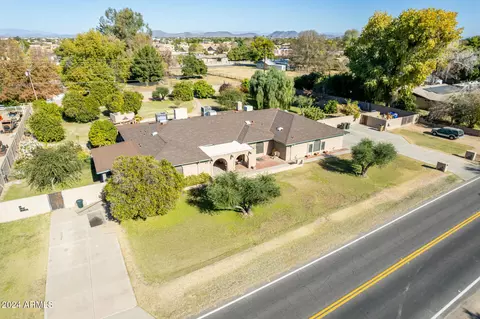 7620 W Acoma Dr, Peoria, AZ 85381