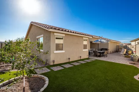 Exterior - 1744 E 16th Ave, Apache Junction, AZ 85119 photo 3 of 15