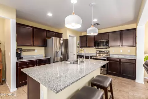 Kitchen - 1744 E 16th Ave, Apache Junction, AZ 85119 photo 2 of 3