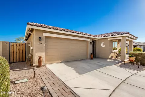 Exterior - 1744 E 16th Ave, Apache Junction, AZ 85119 photo 2 of 15