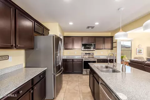 Kitchen - 1744 E 16th Ave, Apache Junction, AZ 85119 photo 3 of 3