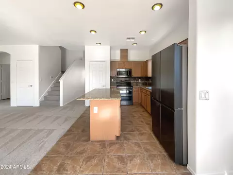 Kitchen - 4481 E Sundance Ct, Gilbert, AZ 85297 photo 2 of 3