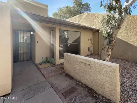 3228 W Glendale Ave #118, Phoenix, AZ 85051