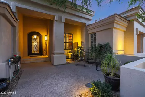 Exterior - 1535 E Calavar Dr, Phoenix, AZ 85022 photo 5 of 19