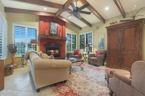 Living - 1535 E Calavar Dr, Phoenix, AZ 85022 photo 1 of 3
