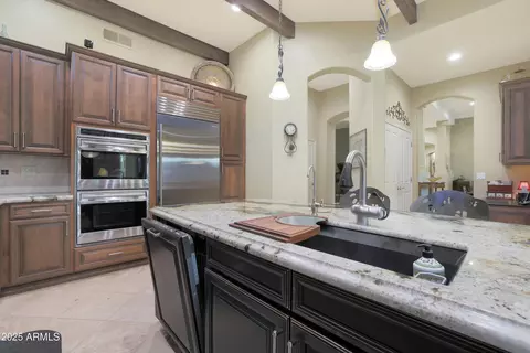 Kitchen - 1535 E Calavar Dr, Phoenix, AZ 85022 photo 3 of 4