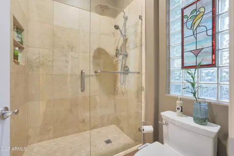 Bath - 1535 E Calavar Dr, Phoenix, AZ 85022 photo 2 of 5