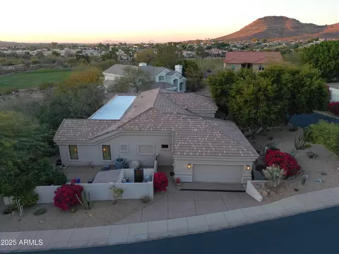 View/Area - 1535 E Calavar Dr, Phoenix, AZ 85022 photo 2 of 5