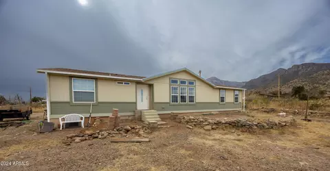 7212 S Carmen Ln, Hereford, AZ 85615