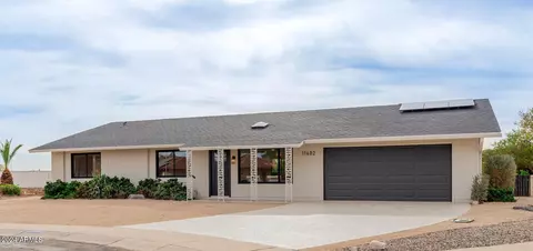 11402 N Arbor Ct, Sun City, AZ 85351