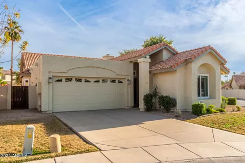 1213 W Seascape Ct, Gilbert, AZ 85233