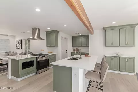 Kitchen - 1829 E Amelia Ave, Phoenix, AZ 85016 photo 2 of 4