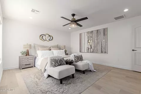 Bedroom - 1829 E Amelia Ave, Phoenix, AZ 85016 photo 4 of 7