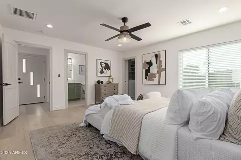 Bedroom - 1829 E Amelia Ave, Phoenix, AZ 85016 photo 2 of 7
