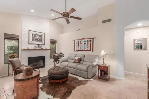 111 E Maria Ln, Tempe, AZ 85284 photo 8