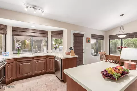111 E Maria Ln, Tempe, AZ 85284 photo 14