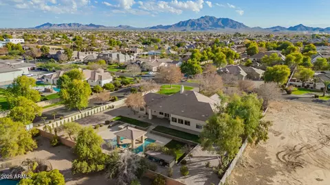 View/Area - 2090 E Coconino Ct, Gilbert, AZ 85298 photo 7 of 8
