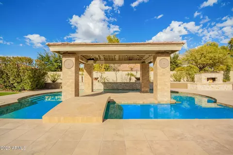Exterior - 2090 E Coconino Ct, Gilbert, AZ 85298 photo 12 of 23