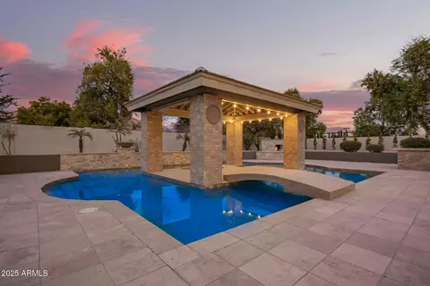 Exterior - 2090 E Coconino Ct, Gilbert, AZ 85298 photo 8 of 23