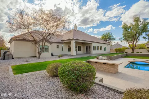Exterior - 2090 E Coconino Ct, Gilbert, AZ 85298 photo 18 of 23