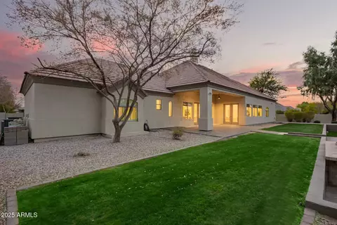 Exterior - 2090 E Coconino Ct, Gilbert, AZ 85298 photo 6 of 23