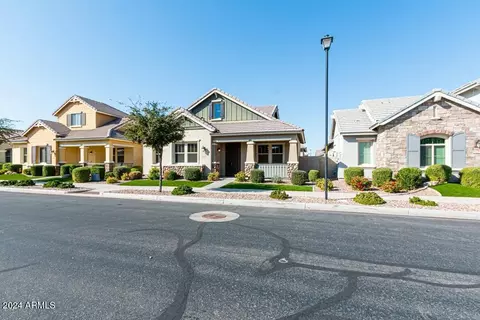 2934 S Beckett St, Gilbert, AZ 85295
