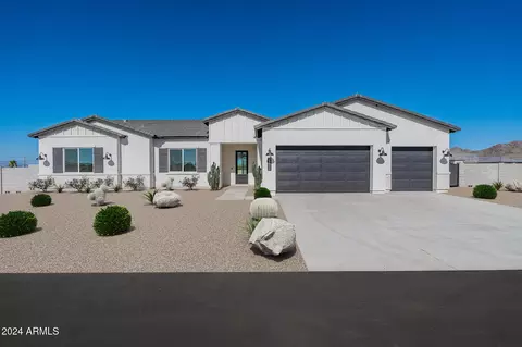 1711 W Caramel Ct, Mesa, AZ 85202