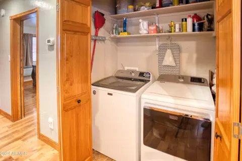 2722 High Pine Loop, Overgaard, AZ 85933 photo 8