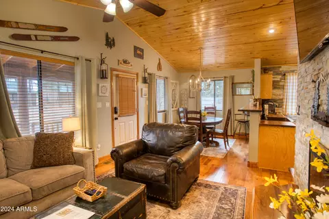 2722 High Pine Loop, Overgaard, AZ 85933 photo 6