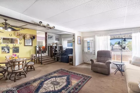 137 S Mountain Rd, Apache Junction, AZ 85120 photo 9