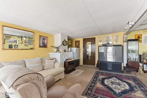 137 S Mountain Rd, Apache Junction, AZ 85120 photo 7