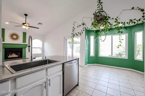1714 E Behrend Dr, Phoenix, AZ 85024