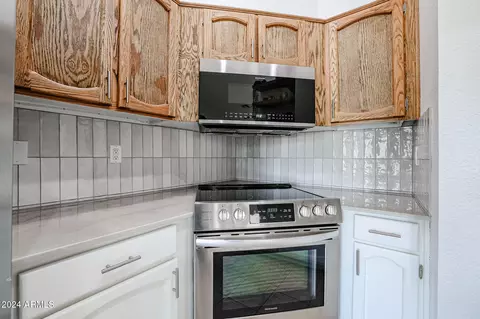 1714 E Behrend Dr, Phoenix, AZ 85024 photo 4