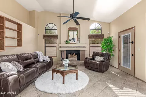 1449 W Iris Dr, Gilbert, AZ 85233 photo 9