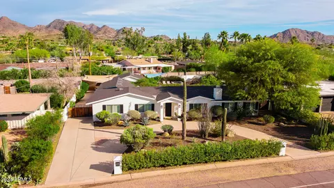 4108 E Stanford Dr, Phoenix, AZ 85018 photo 2