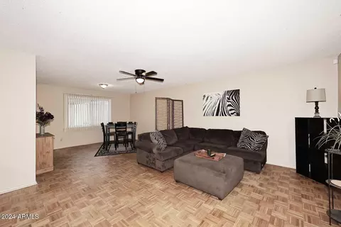 4905 S Willow Dr, Tempe, AZ 85282