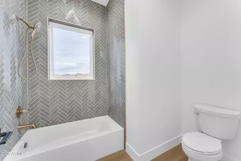 Bath - 433 W Saddle Mountain Rd, Phoenix, AZ 85086 photo 11 of 12