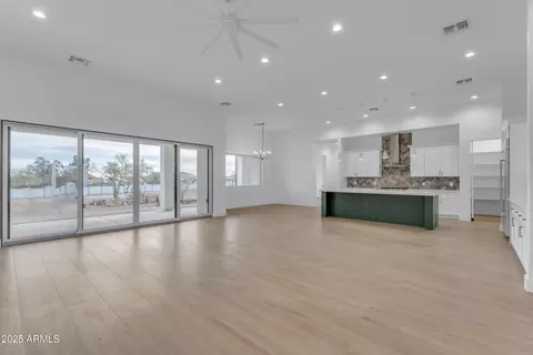 Living - 433 W Saddle Mountain Rd, Phoenix, AZ 85086 photo 1 of 4