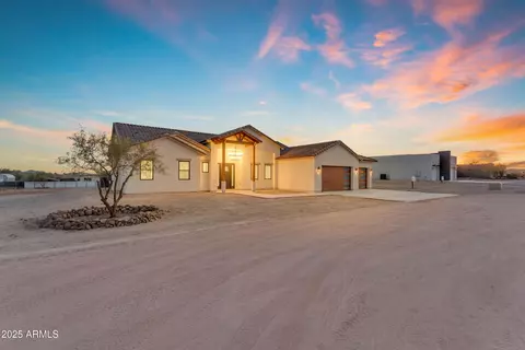 Exterior - 433 W Saddle Mountain Rd, Phoenix, AZ 85086 photo 2 of 14