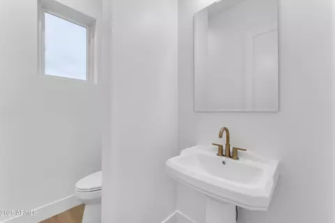 Bath - 433 W Saddle Mountain Rd, Phoenix, AZ 85086 photo 12 of 12