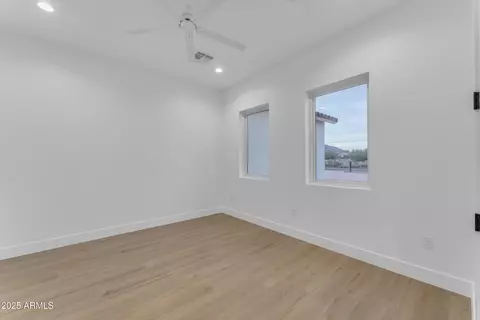 Bedroom - 433 W Saddle Mountain Rd, Phoenix, AZ 85086 photo 1 of 8