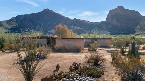 6105 N Camelback Manor Dr #16, Paradise Valley, AZ 85253