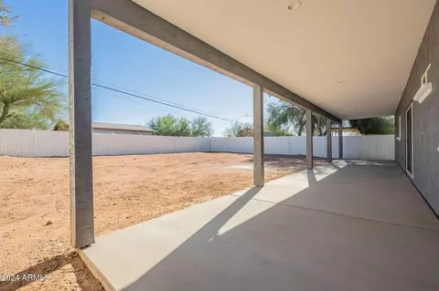 993 S Lawson Dr, Apache Junction, AZ 85120 photo 3